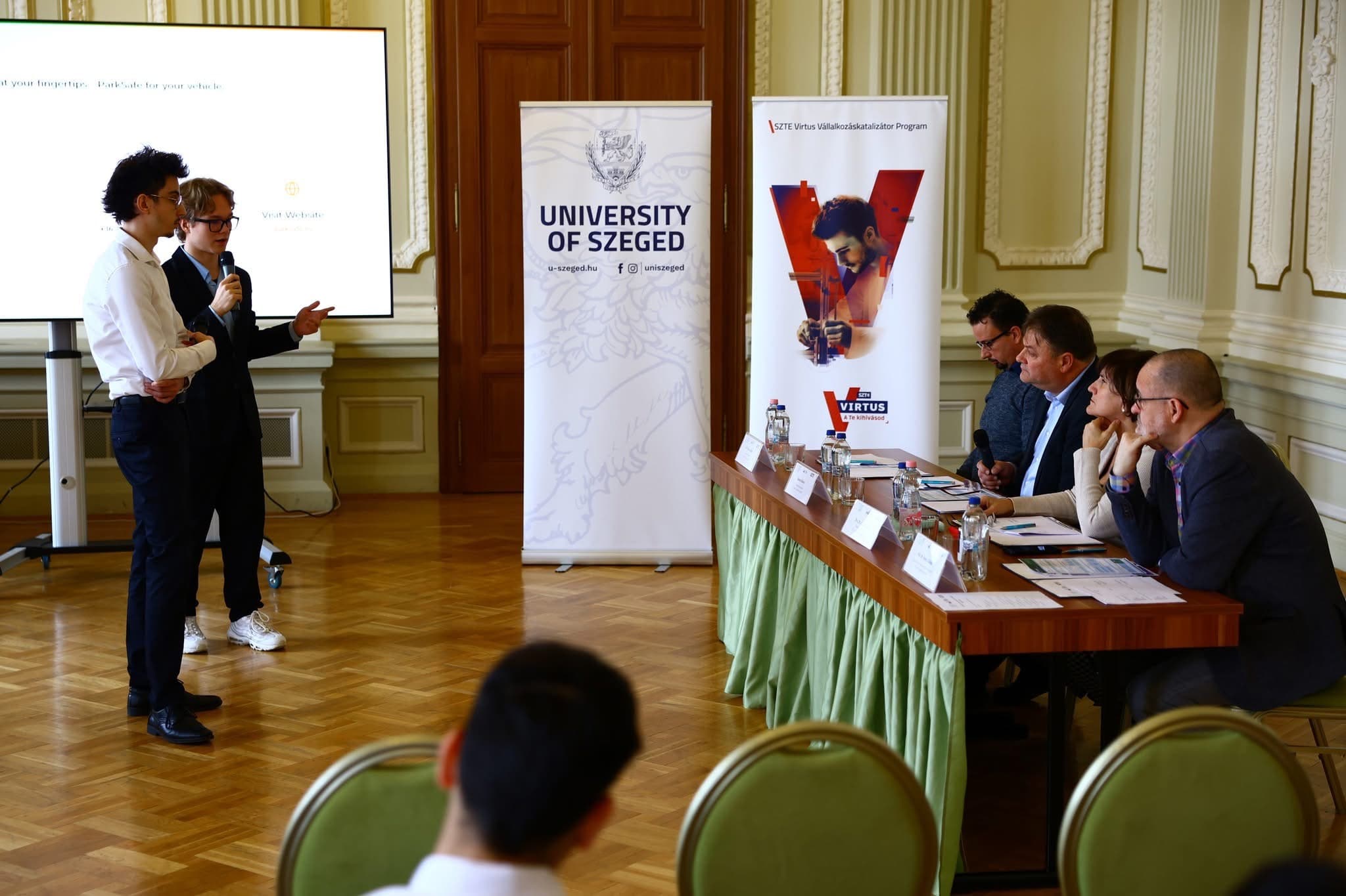 Egyetemi elismerés ceremónia